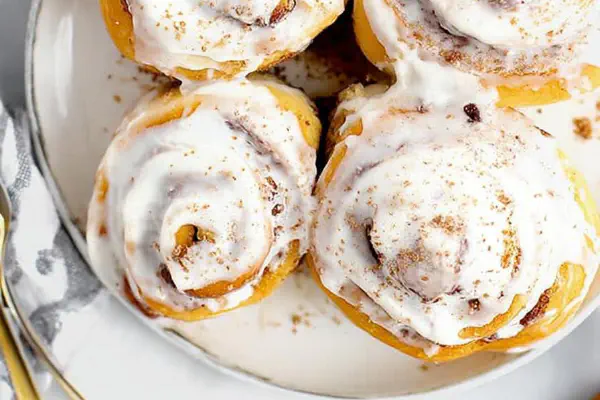 Mint Chocolate Chip Ice Cream Cake