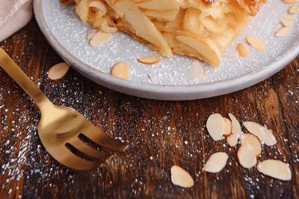 Rich Vanilla Custard Twist