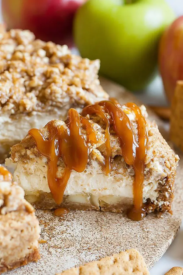 Apple Streusel Cheesecake
