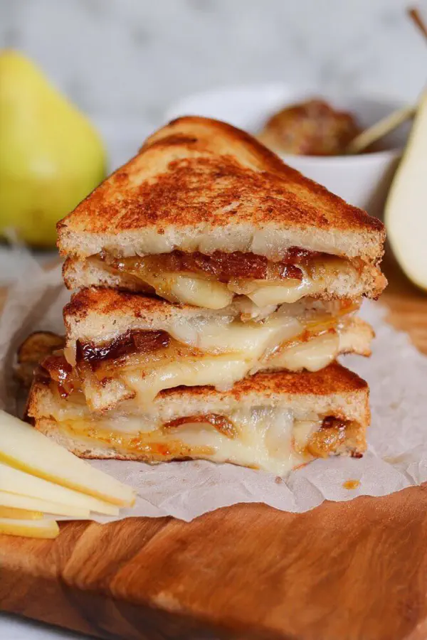 Bacon Apple and Brie Panini