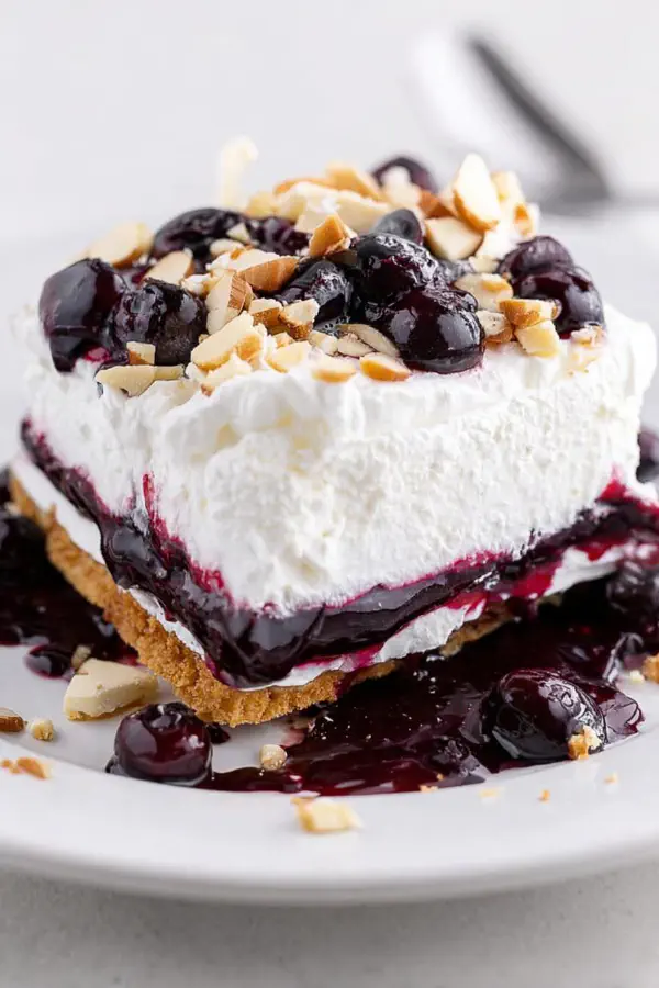 Blueberry Cream Crunch