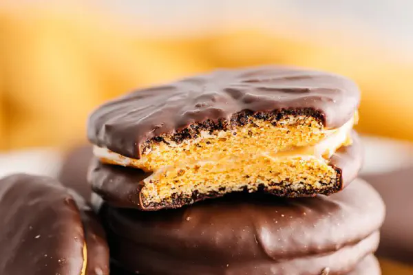 Cinna-Biscuit Monkey Bread