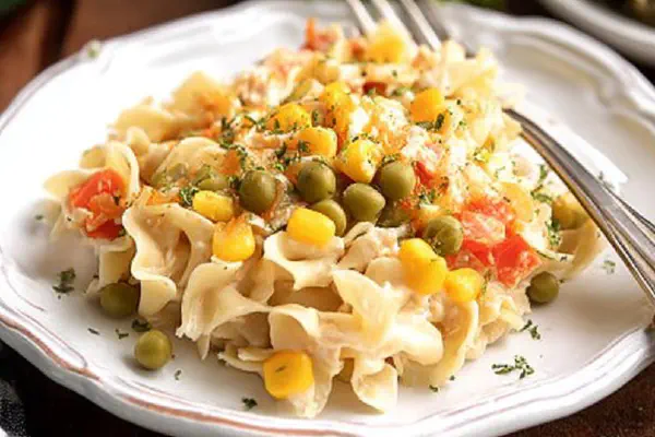 Slow Cooker Chicken Pot Pie Soup Remix