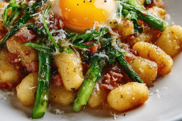 Red Wine Pappardelles with Meat Sauce