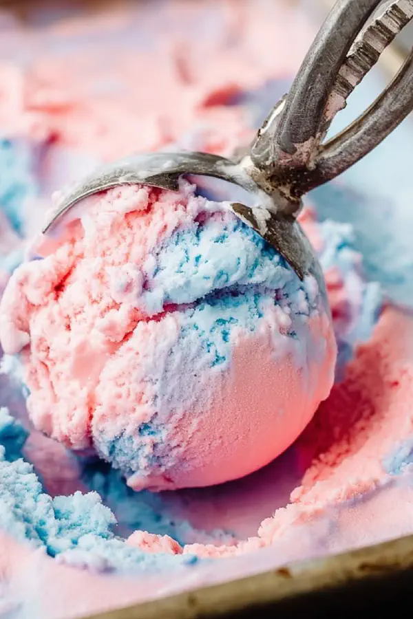 No Churn Swirled Ice Cream