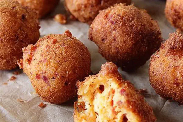 Crispy Green Tomatoes with Smoky Dip