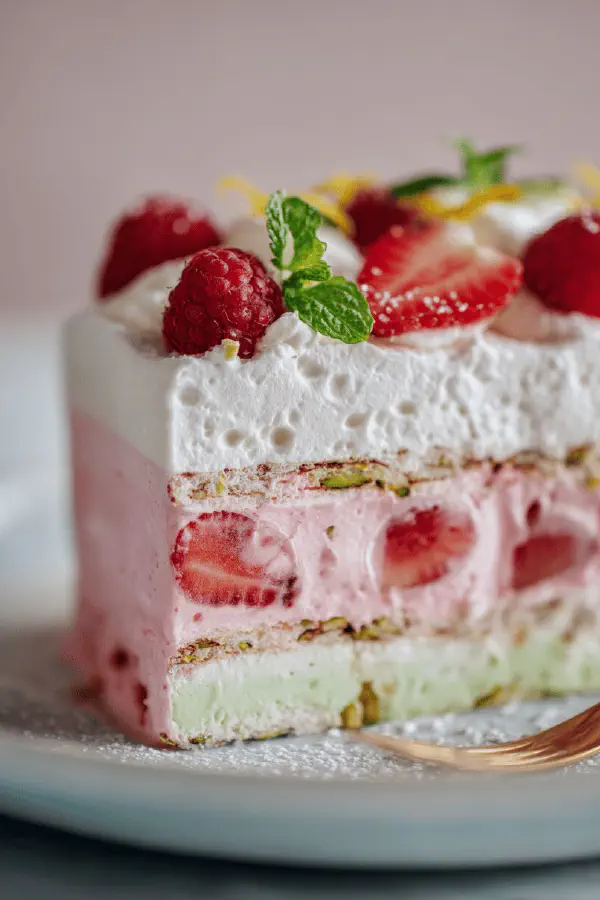 Pistachio Raspberry Ice Cake
