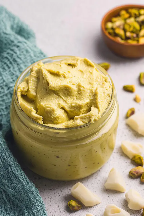 Pistachio White Cream