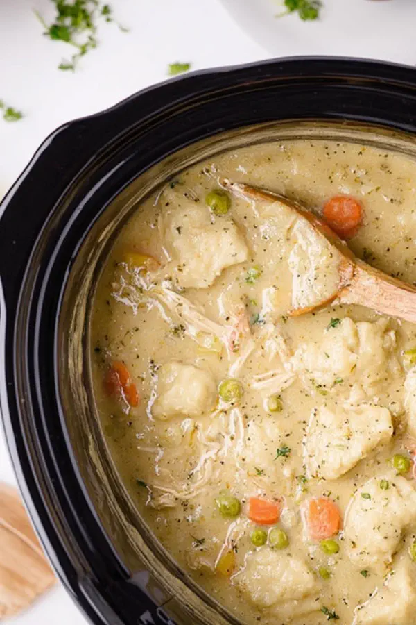 Slow Cooker Chicken Dumplings
