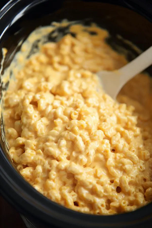 Slow Cooker Mac and Cheese Remix