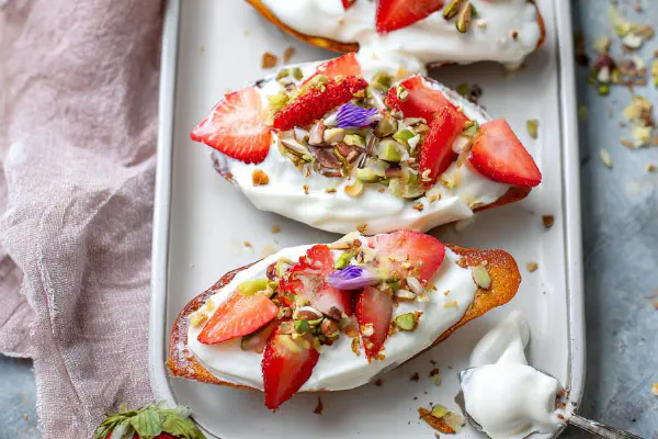 Berry Quinoa Parfait Remix