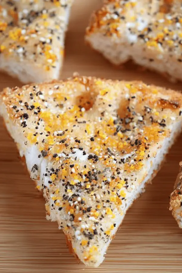 Twisted Cheese Garlic Toast