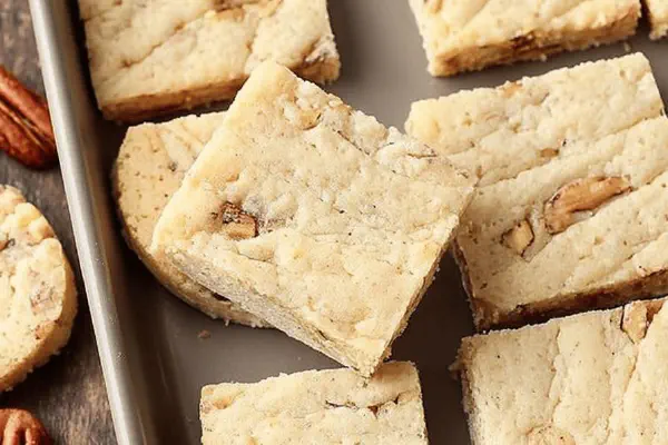 Caramel Pecan Cheesecake