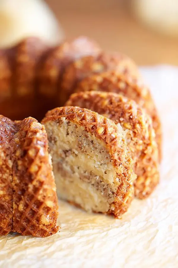 Twisted Vanilla Crunch Cake