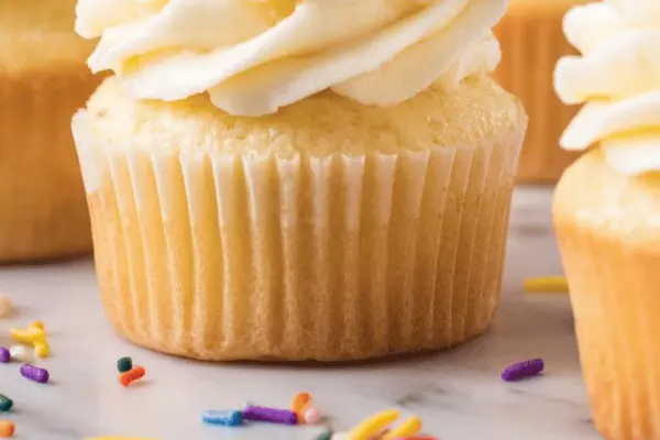 Strawberry Chess Bars Twist